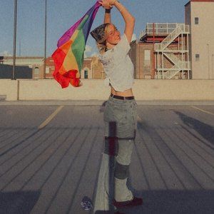 Meet your Posher, Stella